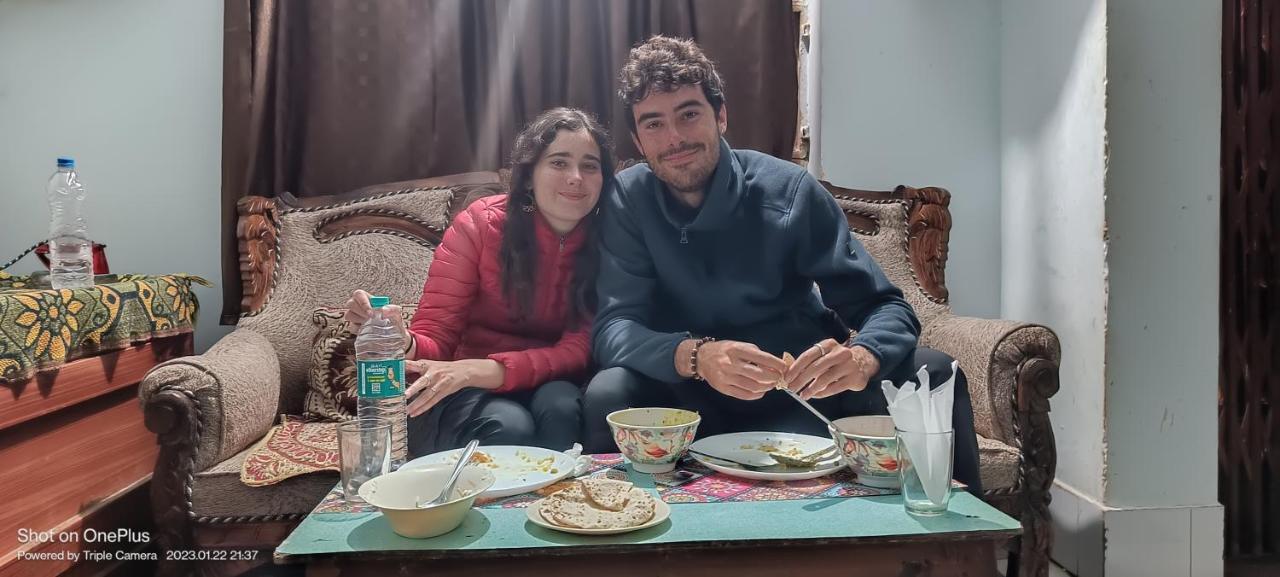 Mini Homestay Кхаджурахо Экстерьер фото
