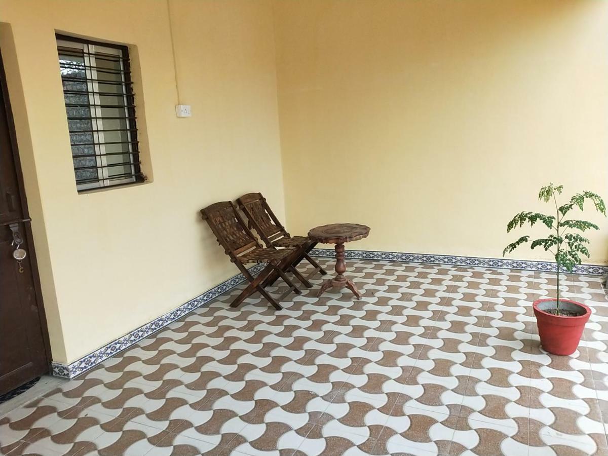 Mini Homestay Кхаджурахо Экстерьер фото