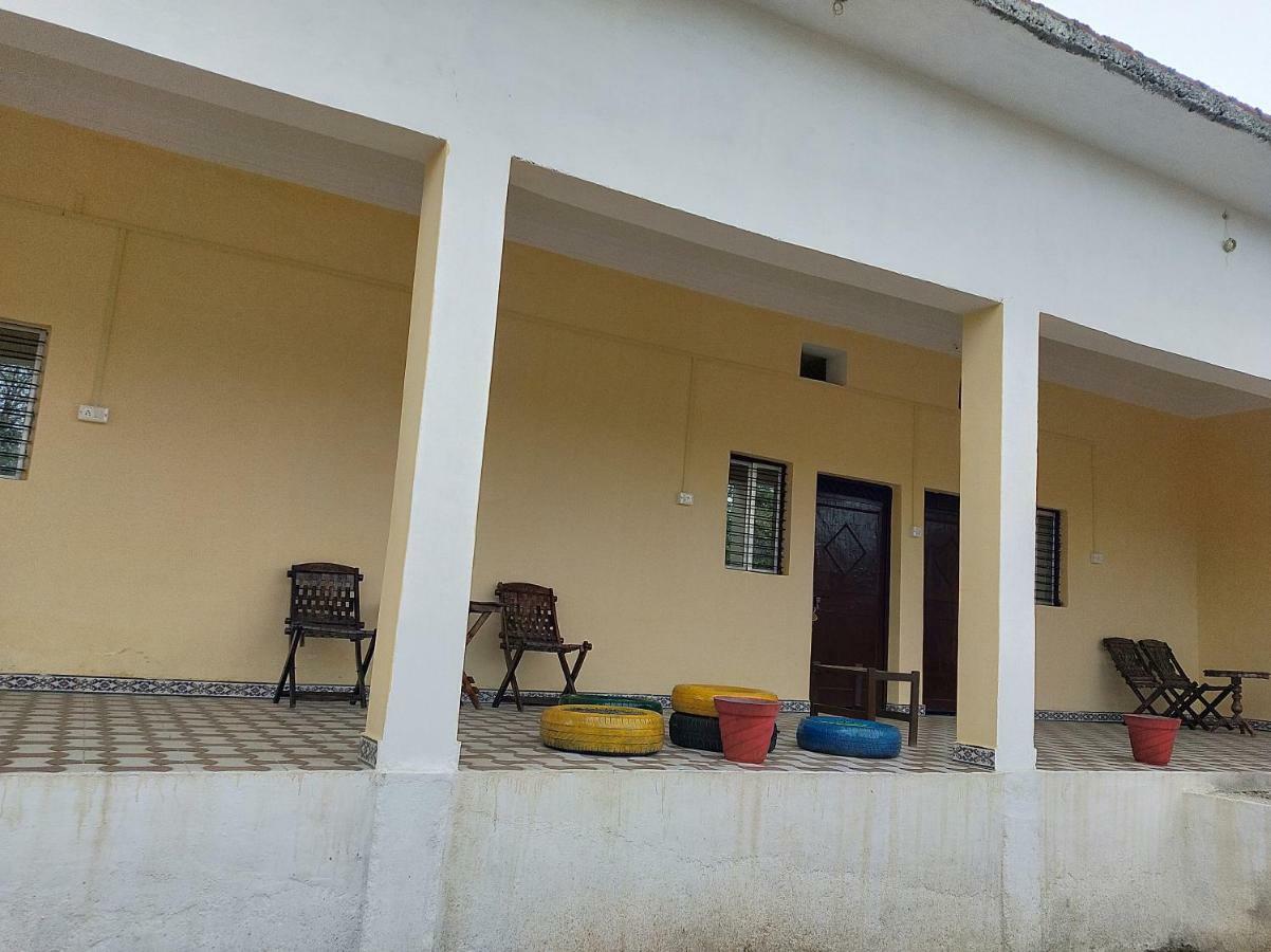 Mini Homestay Кхаджурахо Экстерьер фото