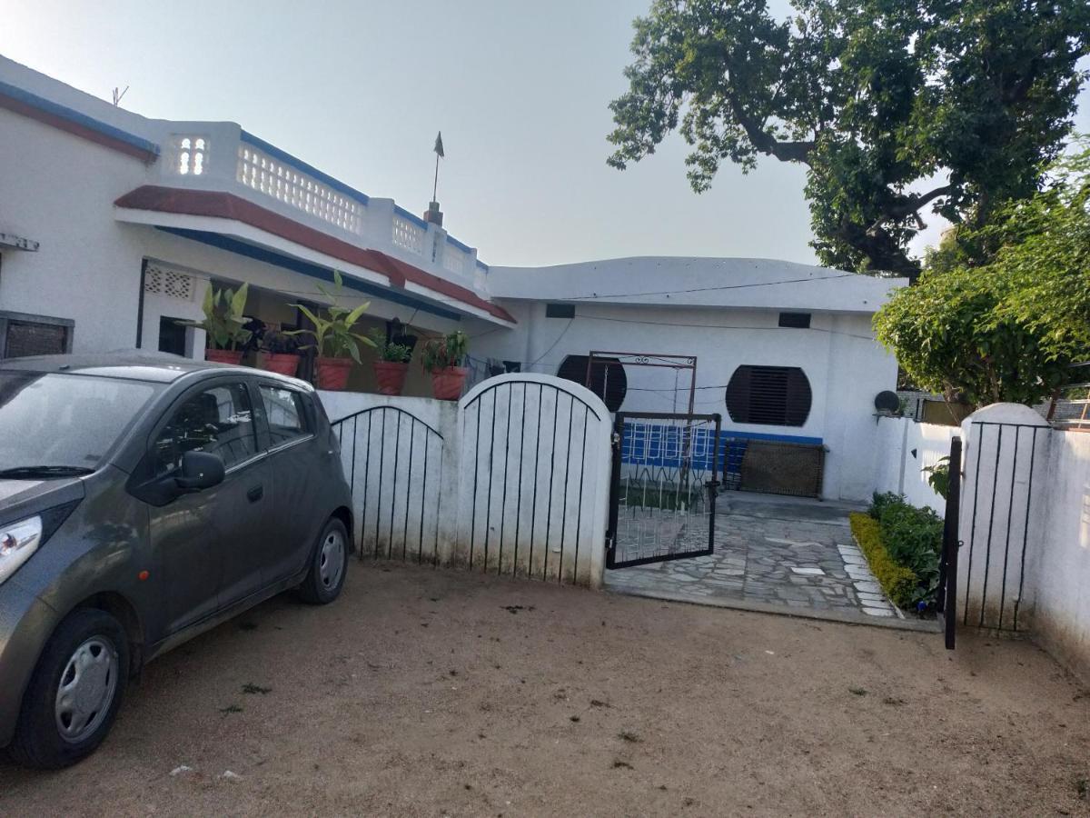 Mini Homestay Кхаджурахо Экстерьер фото
